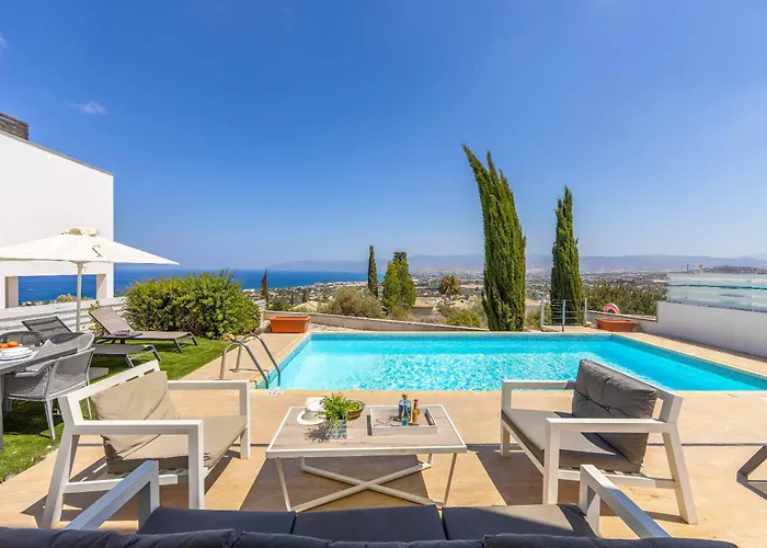 Vila Latchi View Neo Chorio